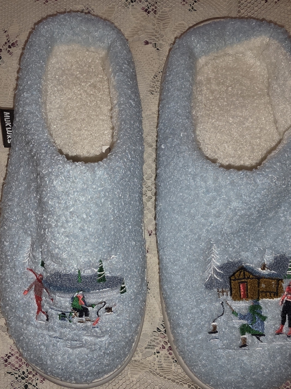 Muk Luks Pale Blue Sherpa Slip-On Slippers Womans 11